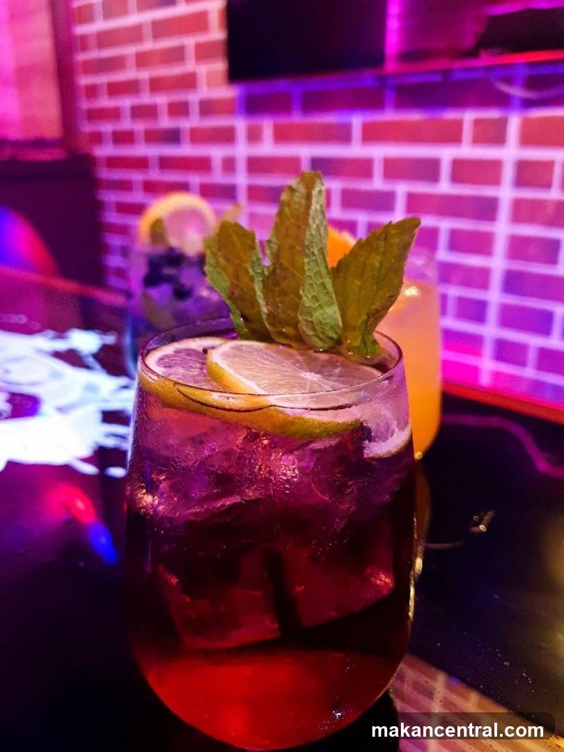Cocktail with Mint and Lime