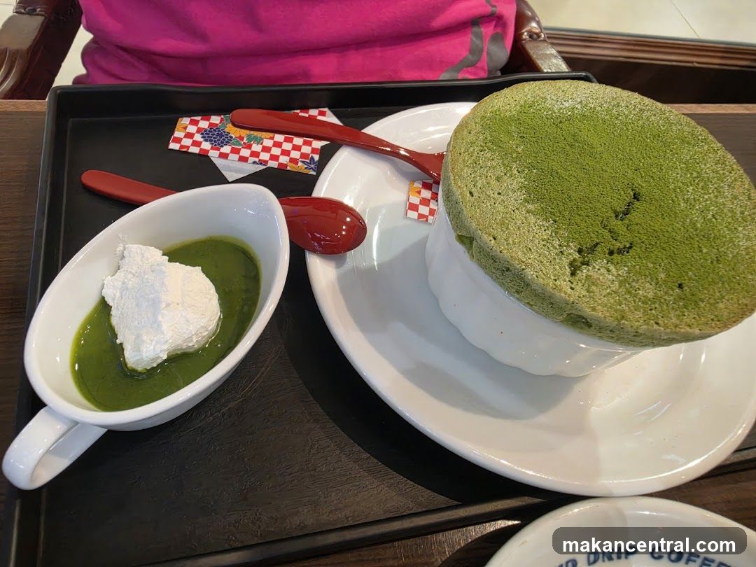Matcha Soufflé with Cream