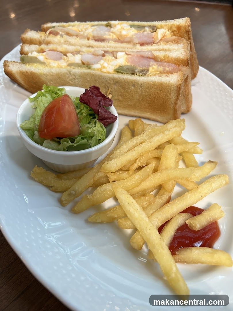 Shrimp Sandwich with Fries