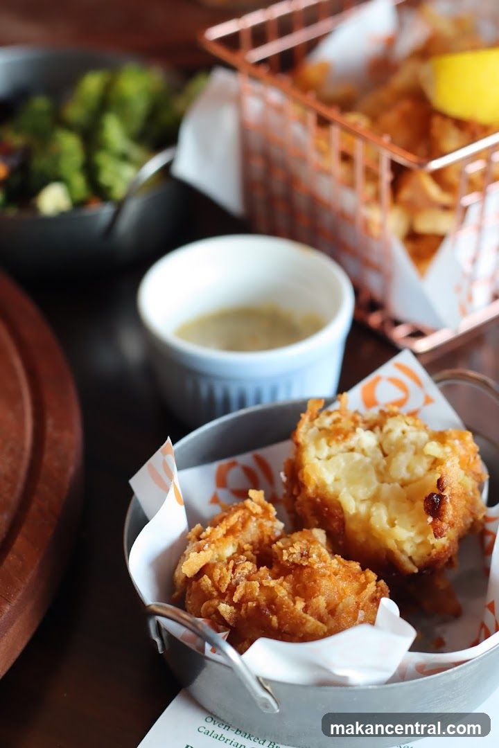 Fried Macaroni and Cheese Bites