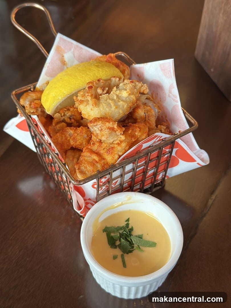 Fried Calamari with Lemon and Dip