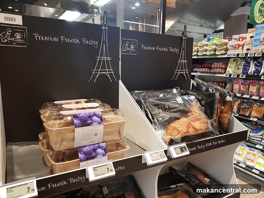 Premium French Pastry Display
