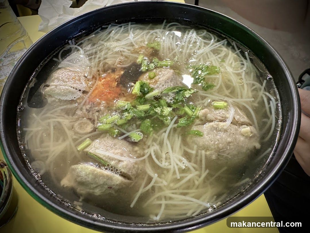 Noodle Soup with Meatballs