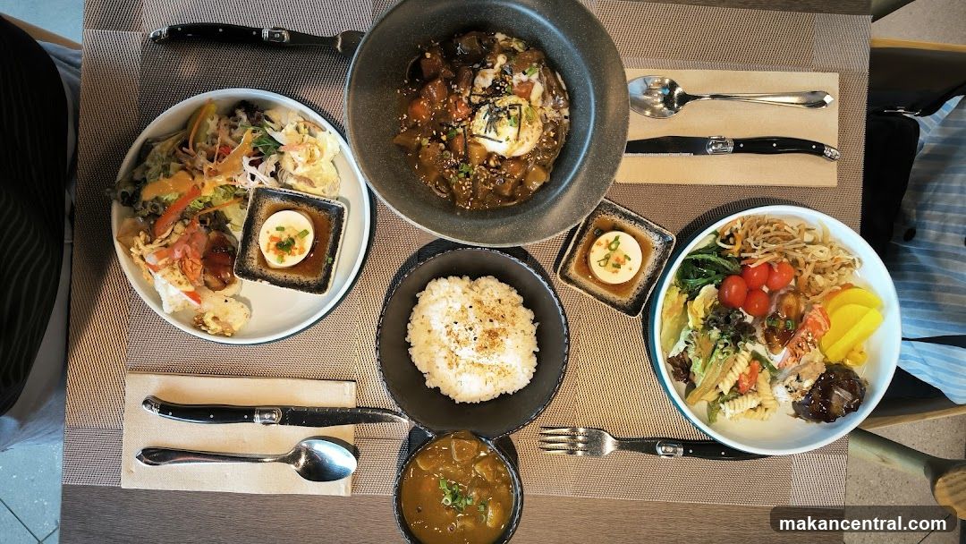Japanese Curry and Salad