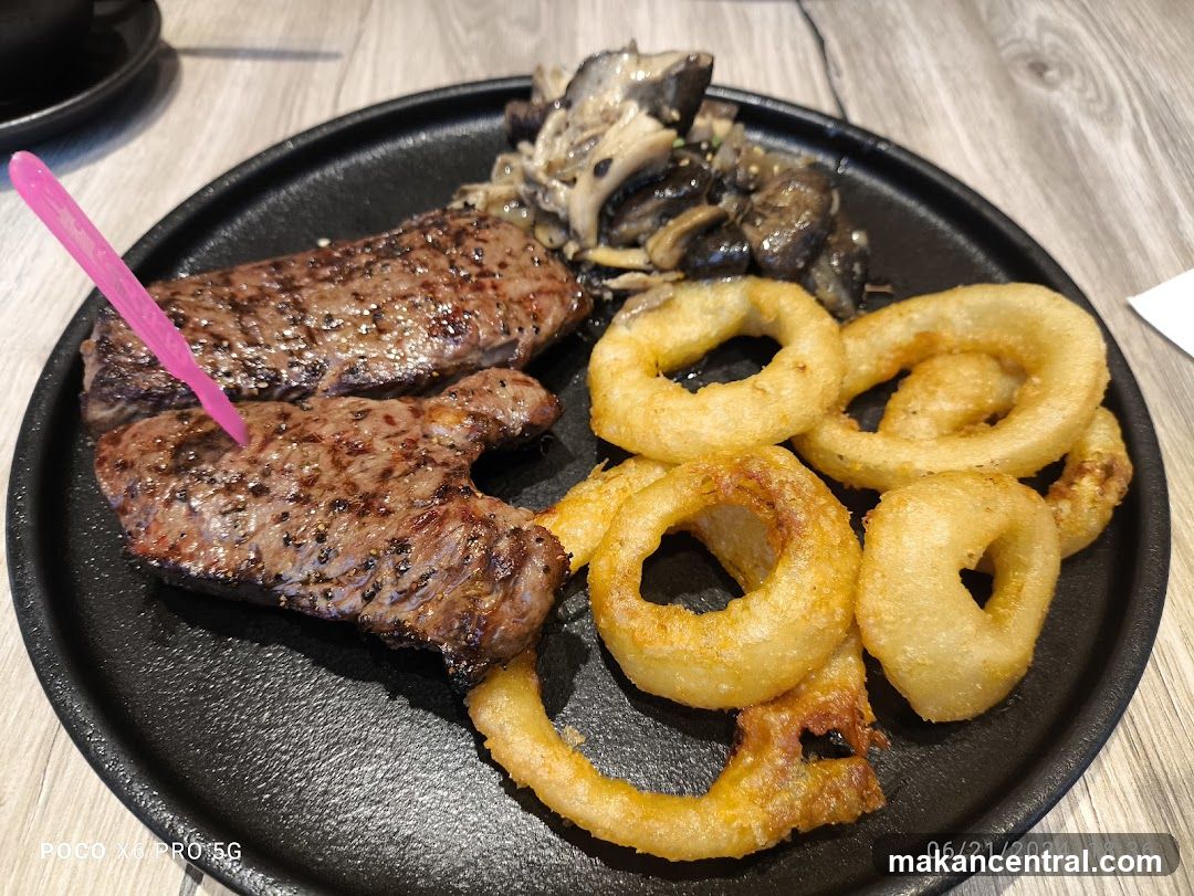 Steak and Onion Rings