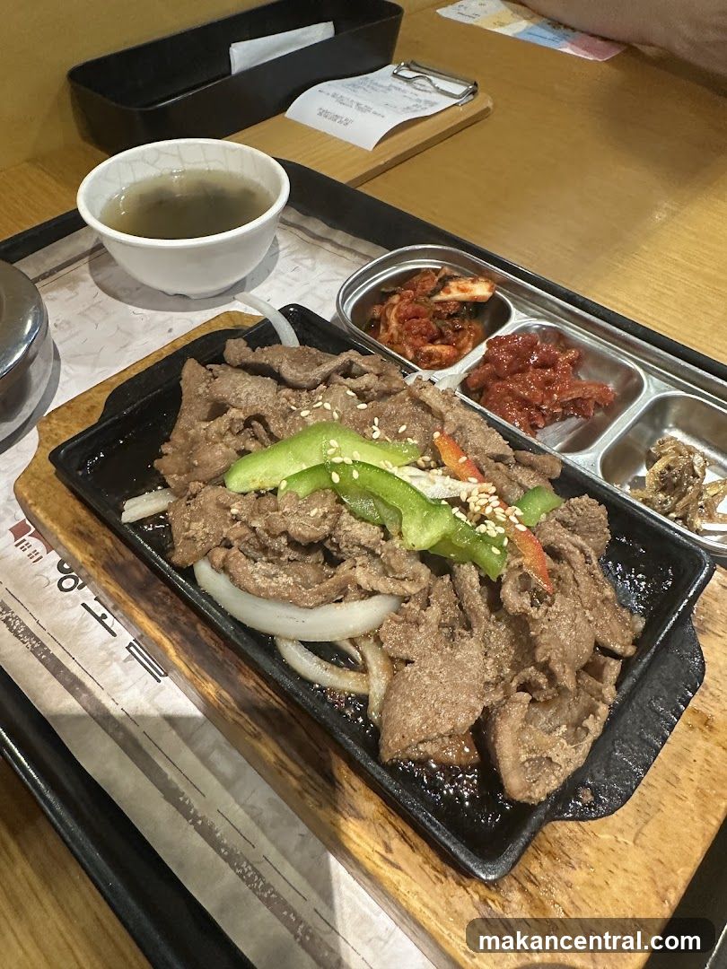 Korean Bulgogi with Side Dishes