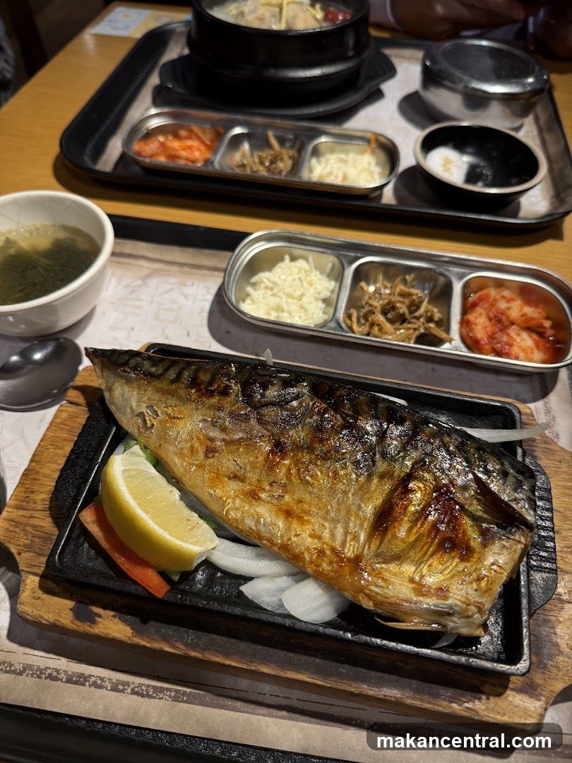 Grilled Mackerel with Side Dishes