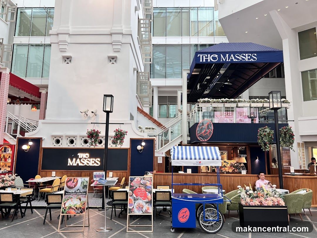 Outdoor Seating Area with Food Cart
