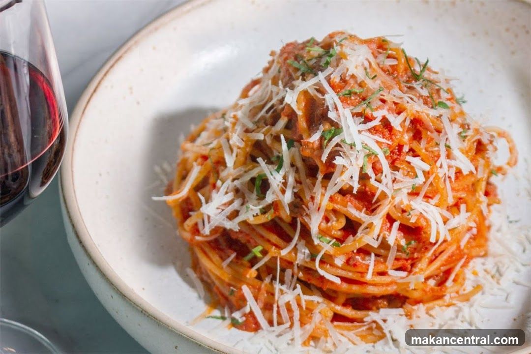 Spaghetti with Tomato Sauce and Parmesan