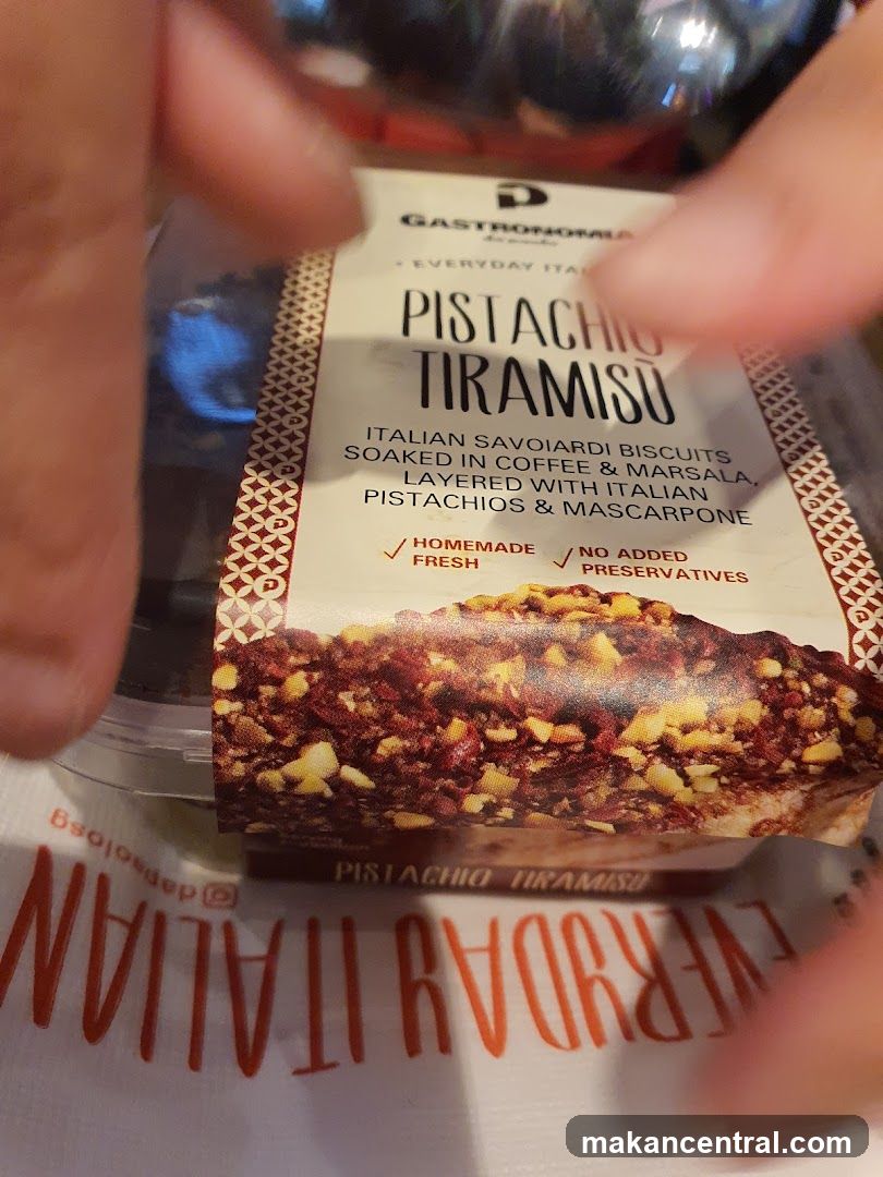 Pistachio Tiramisu Packaging