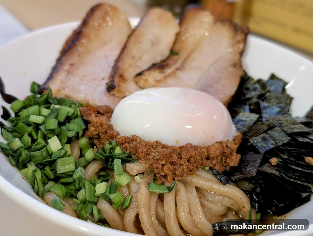 Noodle Dish with Pork and Egg