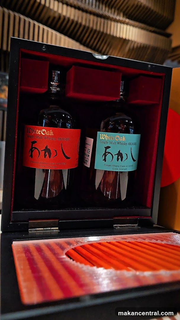 White Oak Single Malt Whisky Akashi Gift Set