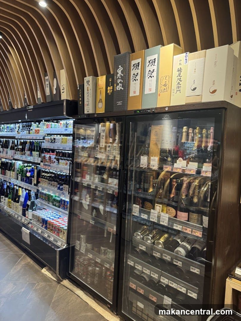 Alcoholic Beverages Display