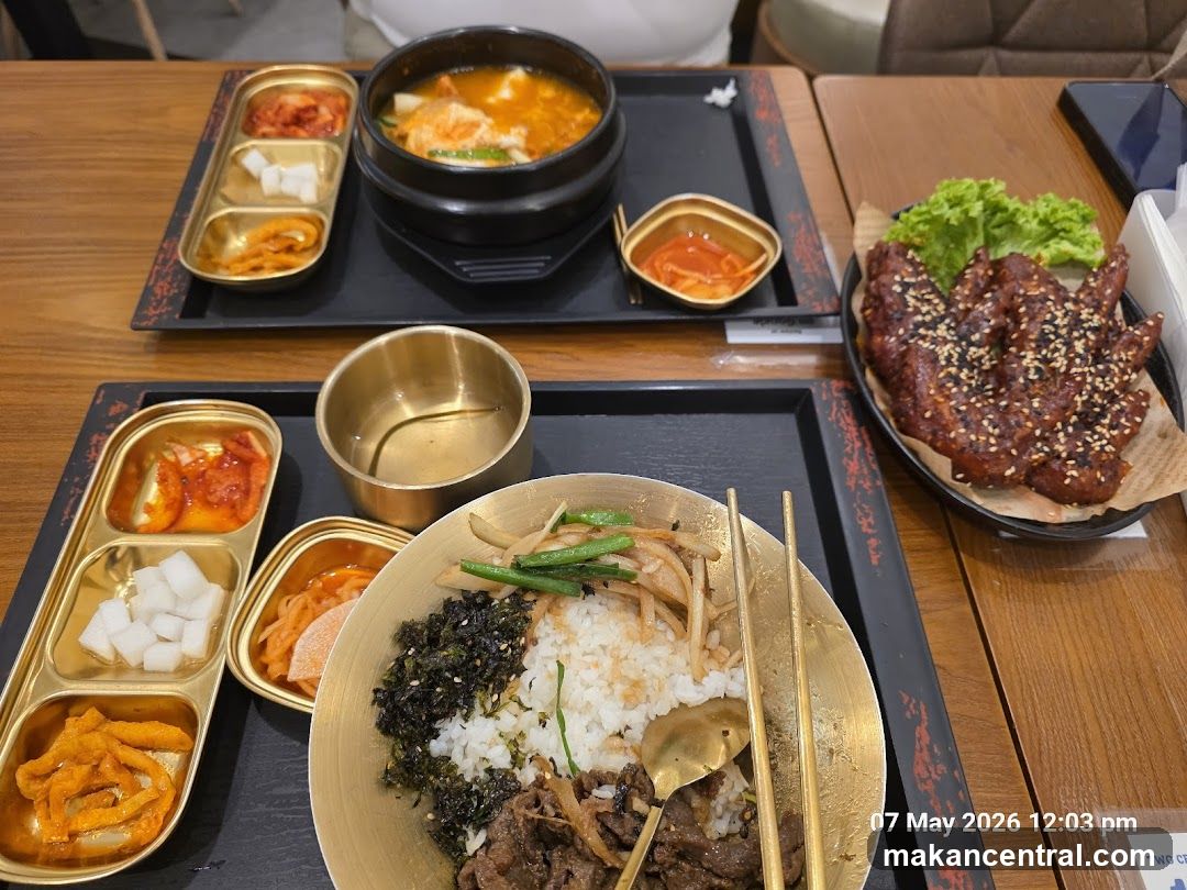 Korean Food Spread