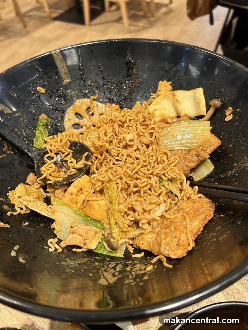 Noodles with Vegetables and Tofu