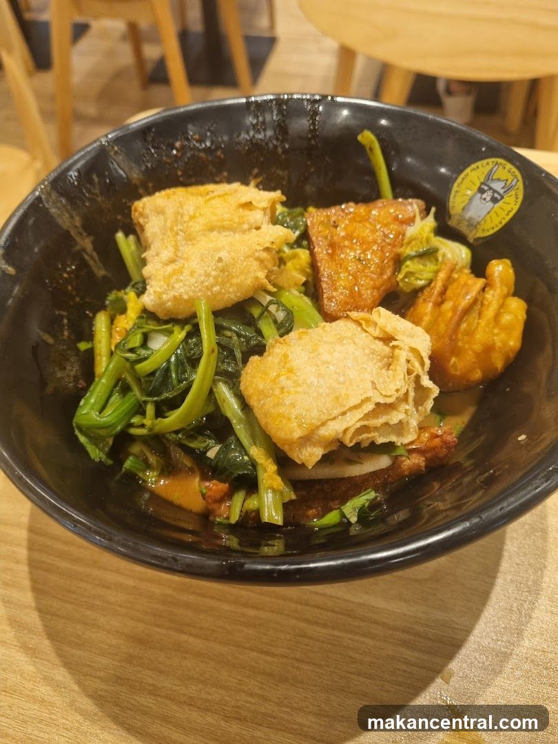 Bowl of Noodles with Fried Tofu and Vegetables