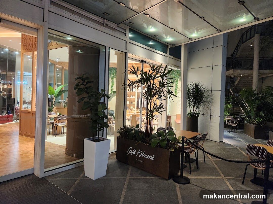 Cafe Exterior with Seating