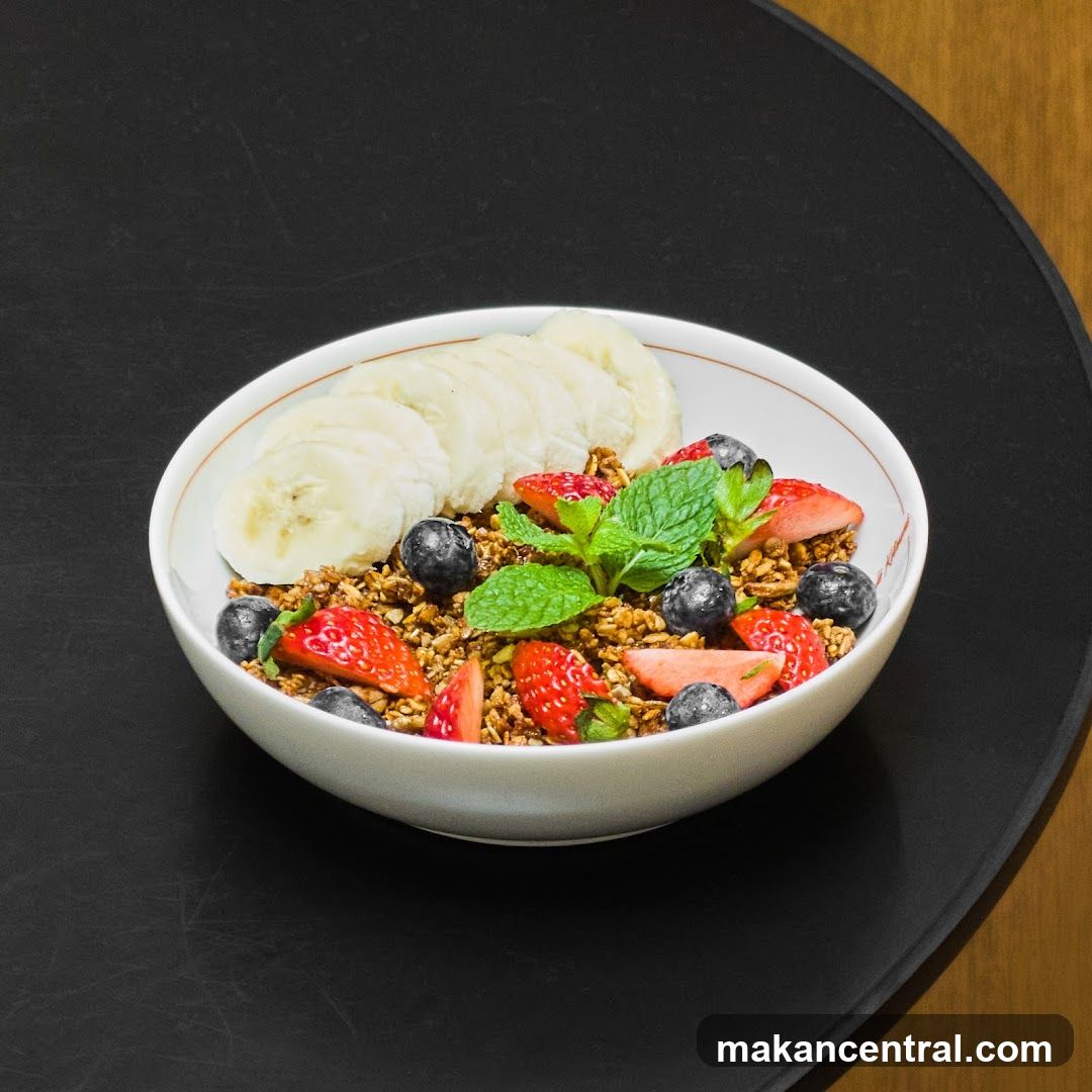 Granola Bowl with Fruits
