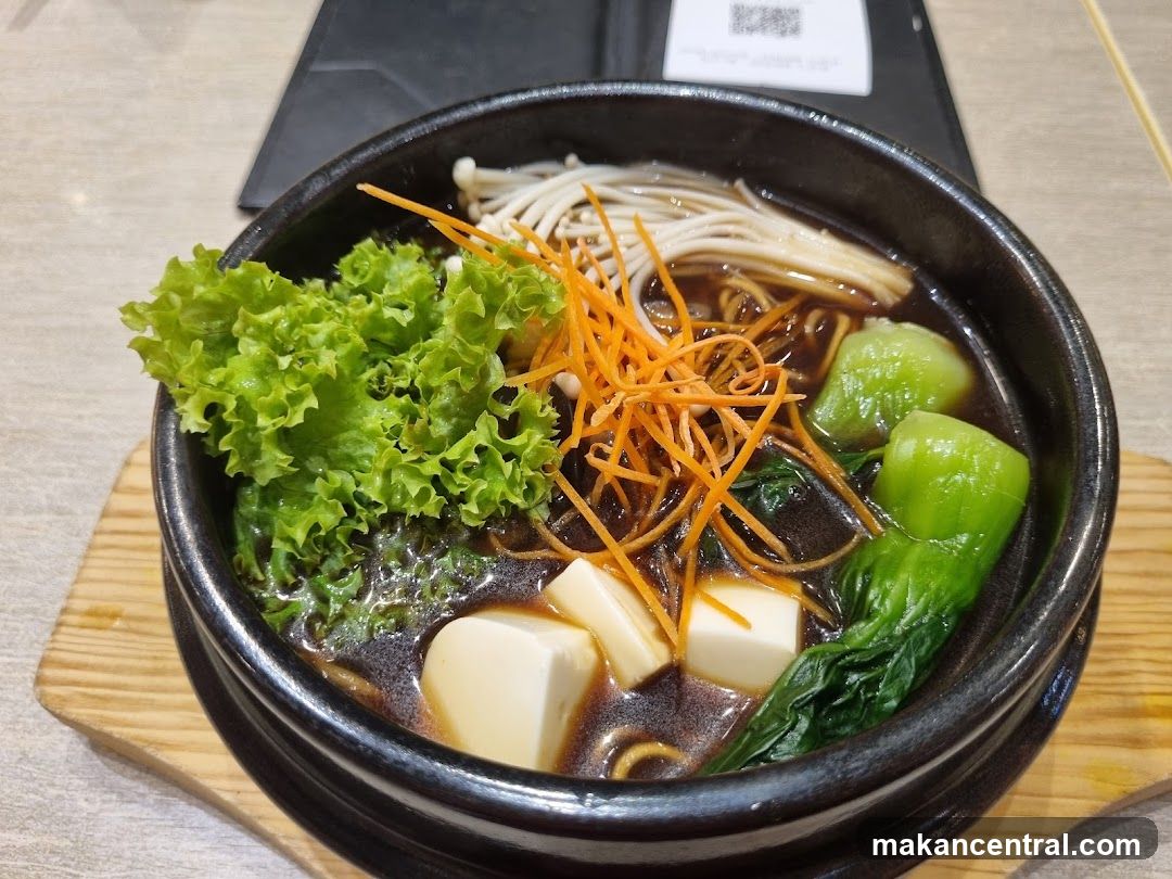 Noodle Soup with Tofu and Vegetables