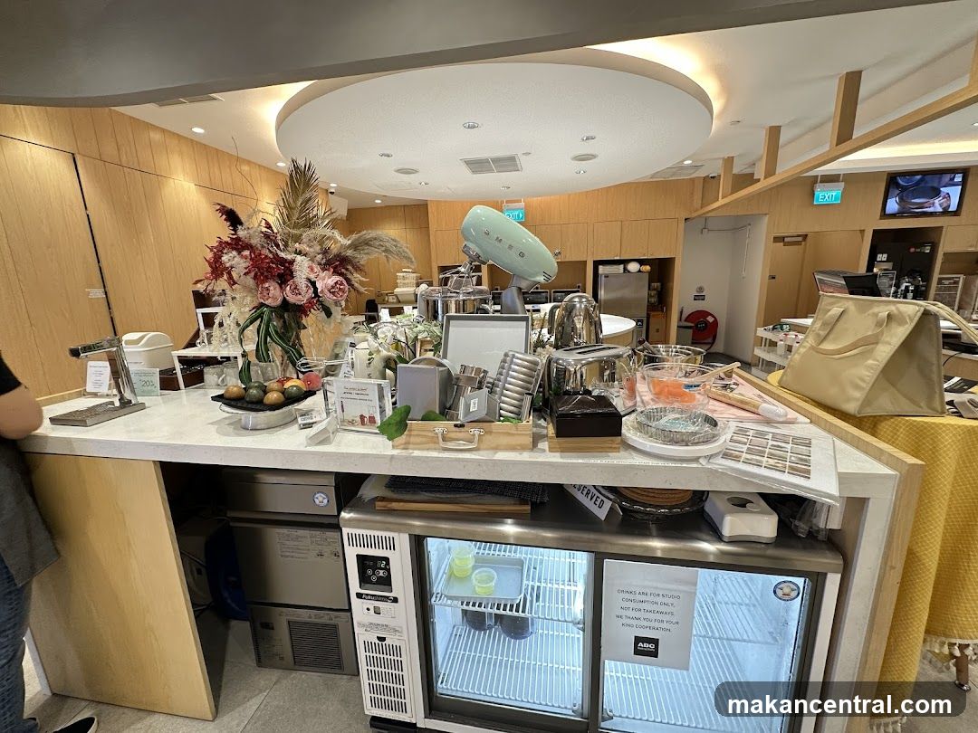 Kitchenware Display