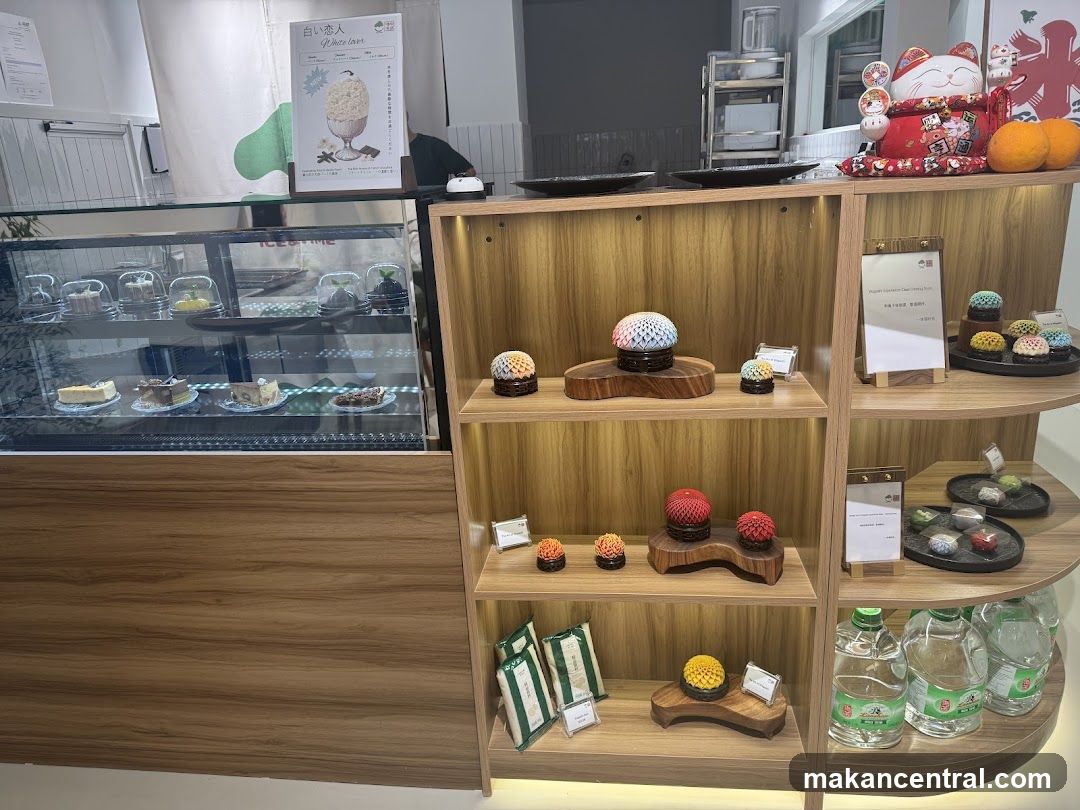 Dessert Display and Decorative Items