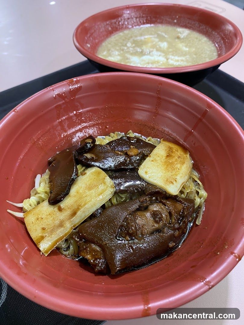 Braised Pork Knuckle Noodles