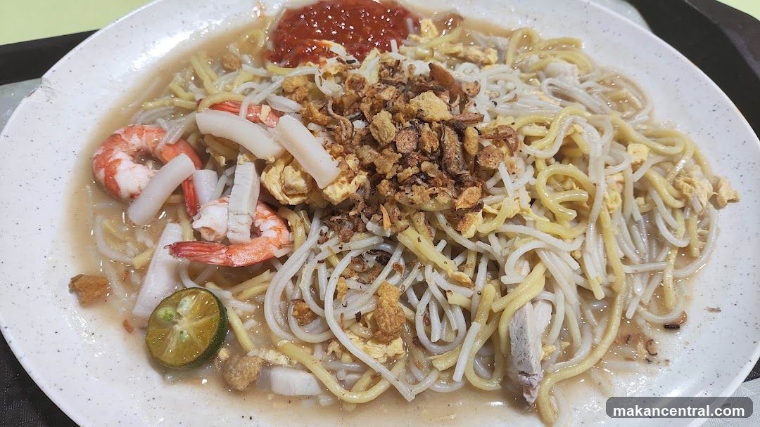 Noodles with Shrimp and Squid