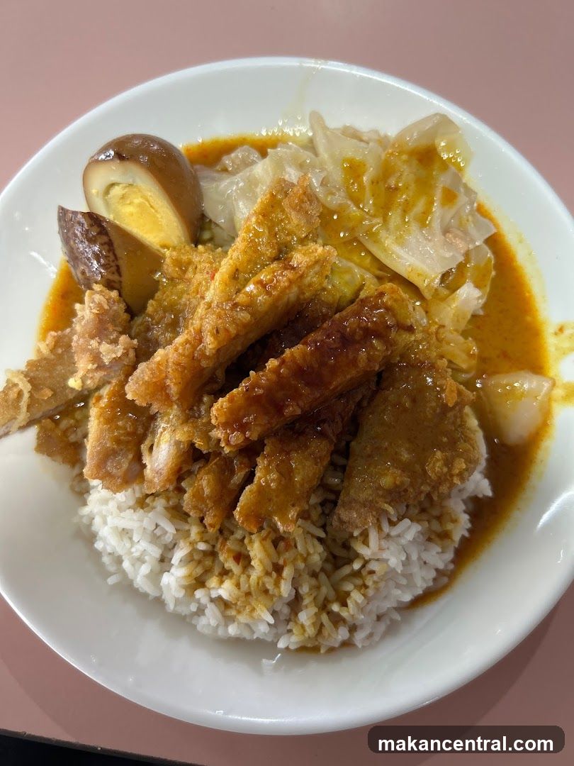 Curry Rice with Fried Chicken and Braised Egg