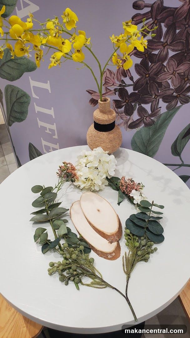 Floral Arrangement Supplies
