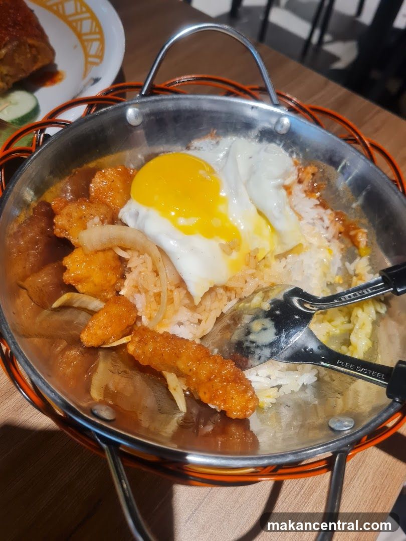 Fried Fish with Rice and Egg