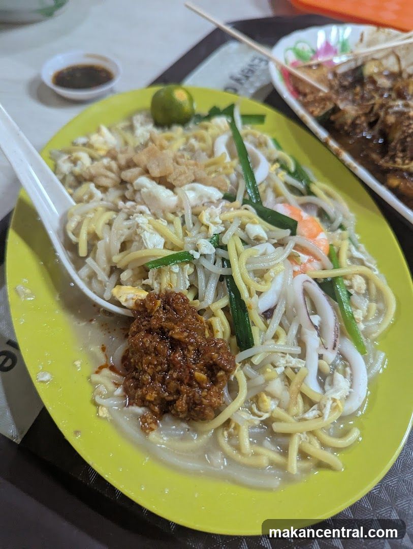 Noodles with Seafood and Chili Paste