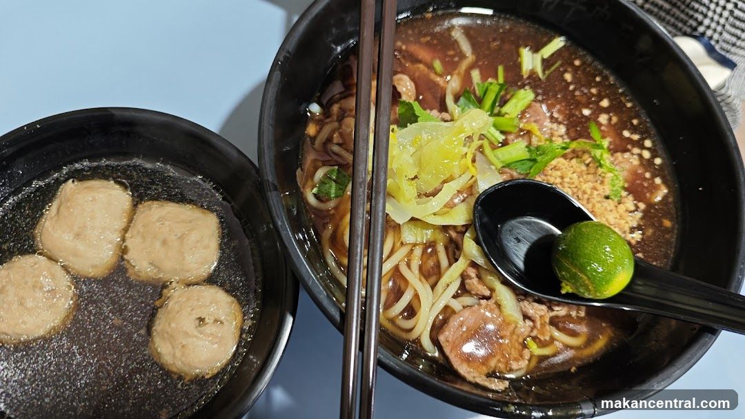 Noodle Soup with Meatballs
