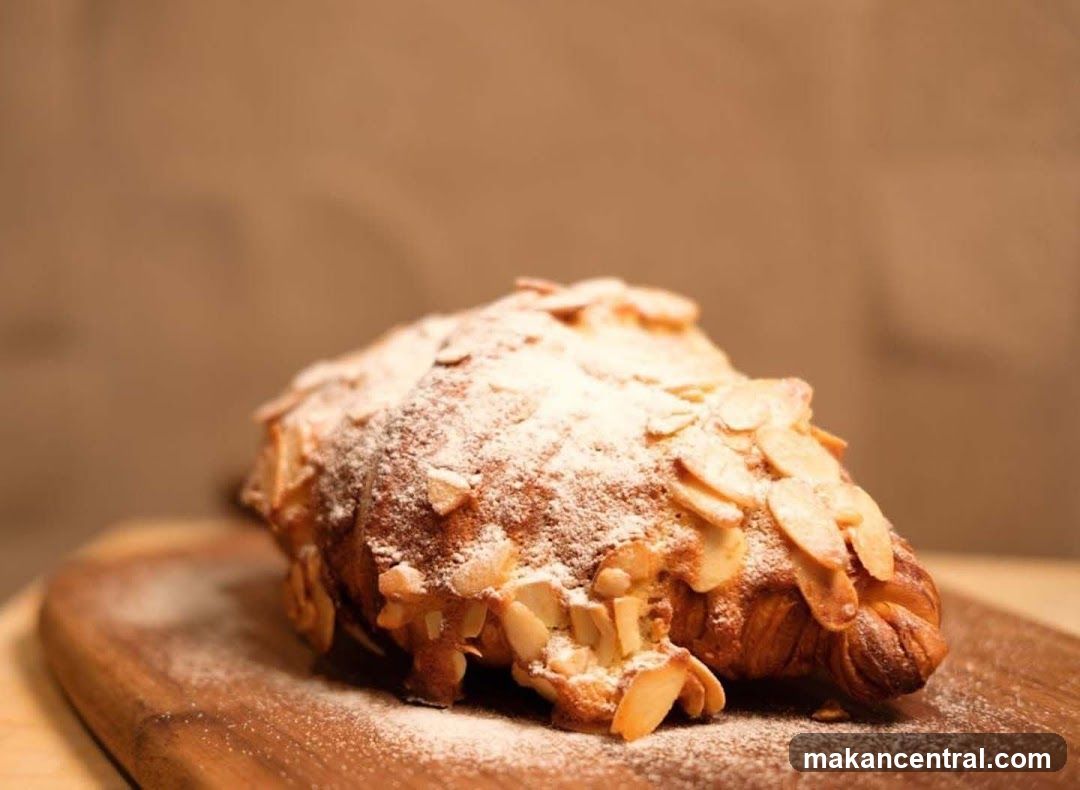 Almond Croissant