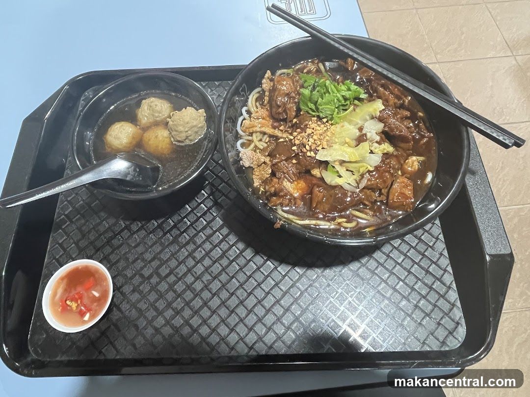 Noodles with Meat and Side of Meatballs