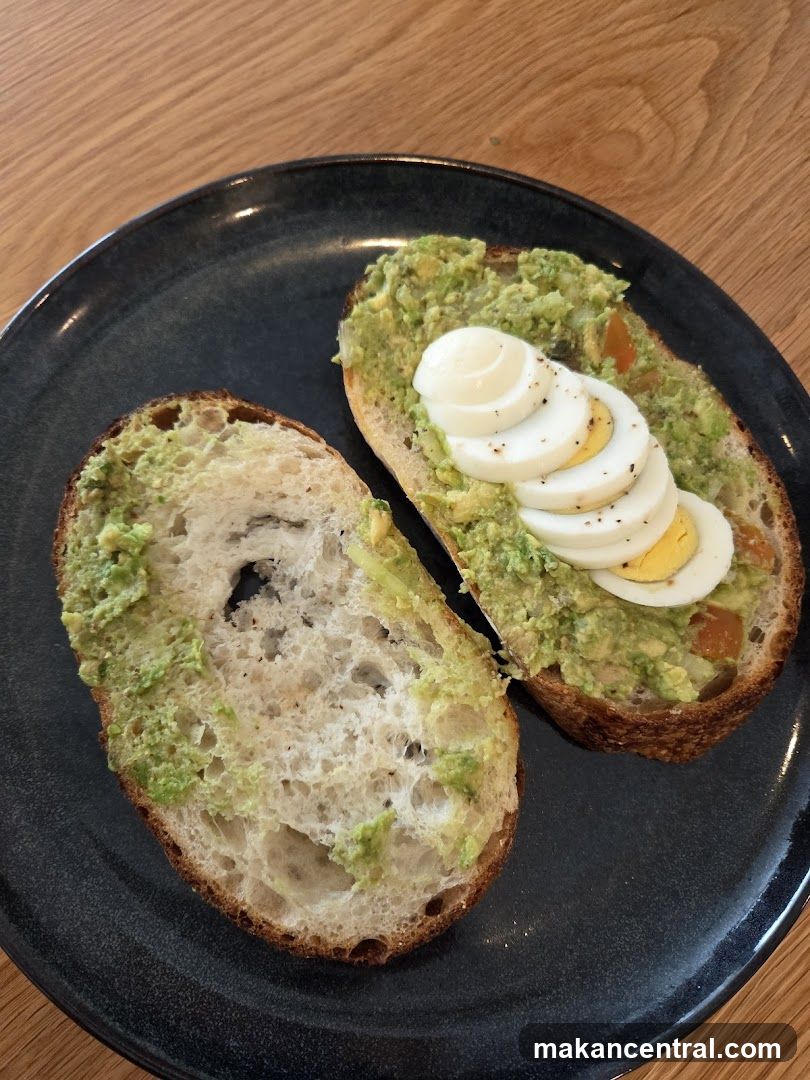 Avocado Toast with Egg