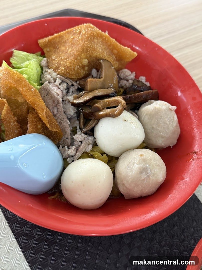 Noodles with Meatballs and Mushrooms