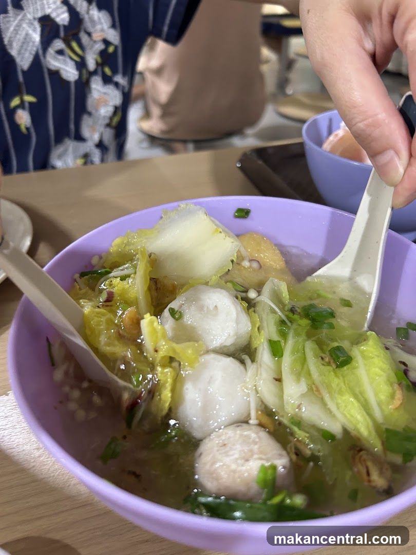 Handmade Fishball Noodle #01-01 八巷手工鱼圆麵