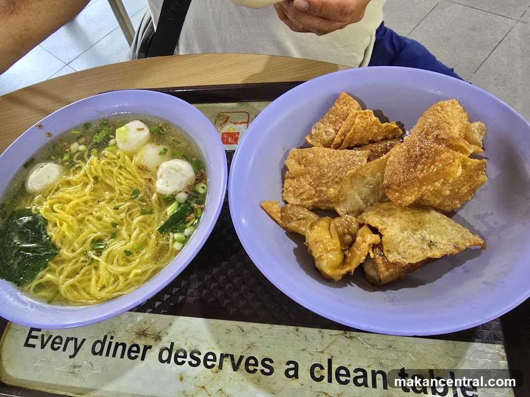 Noodles and Fried Wontons