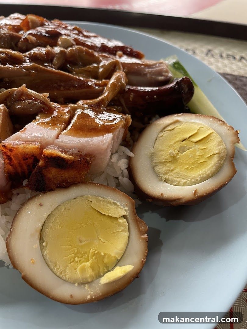 Roast Meat Rice with Braised Eggs