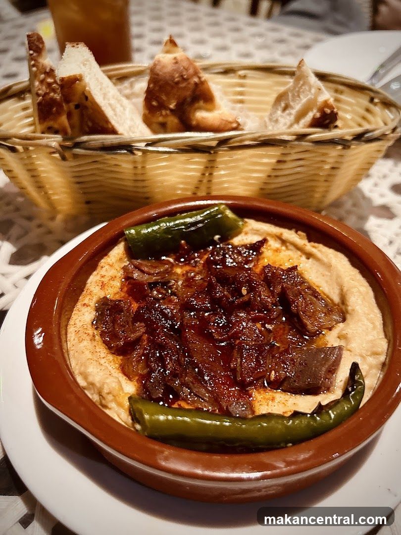 Hummus with Meat and Bread