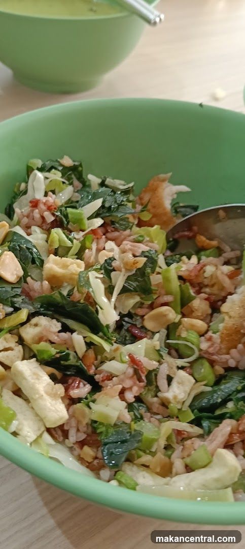 Salad with Rice and Vegetables