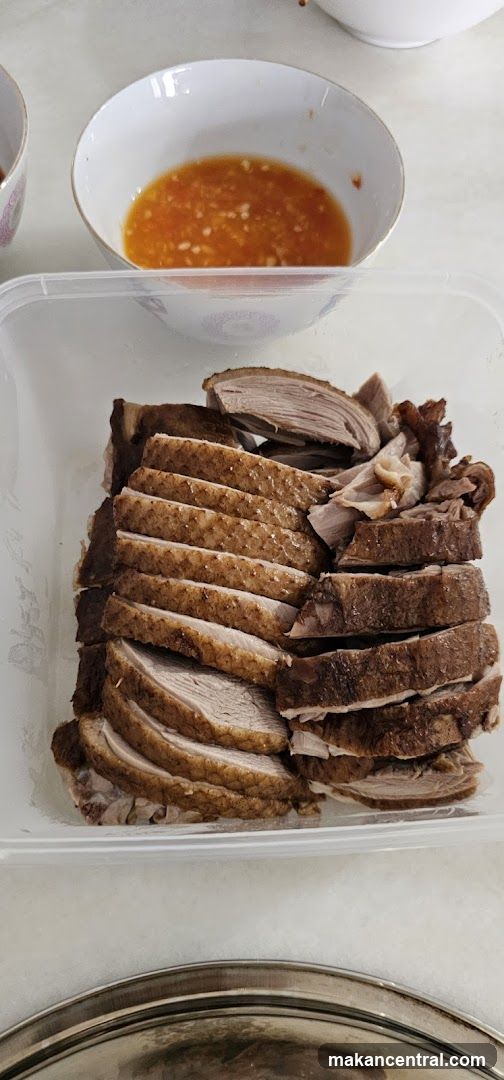 Sliced Roasted Duck with Dipping Sauce