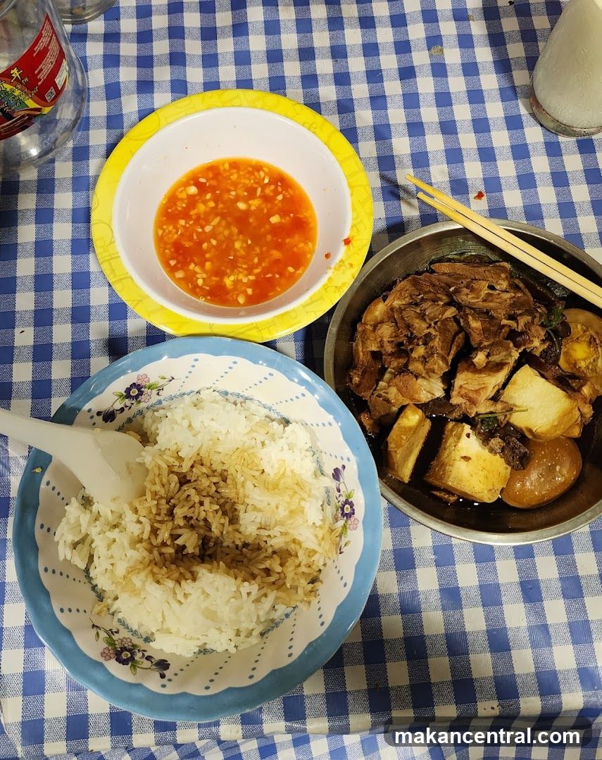 Braised Pork Belly with Rice and Dipping Sauce