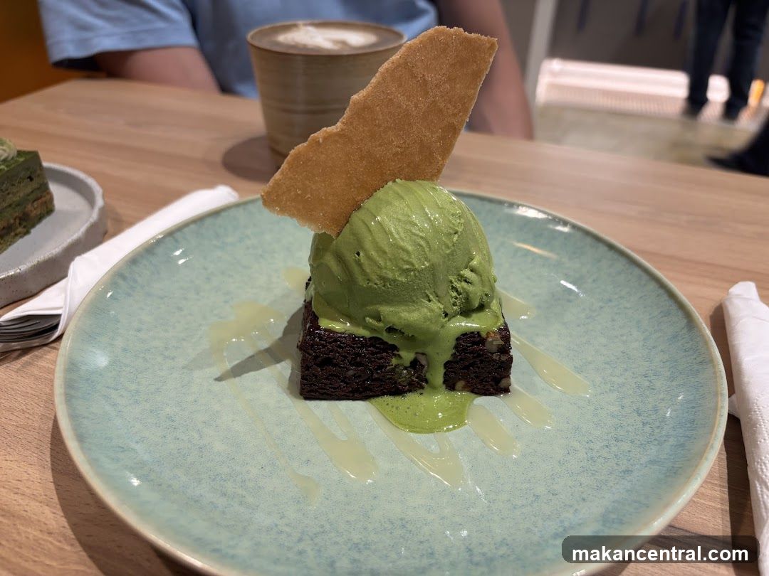 Matcha Brownie with Ice Cream