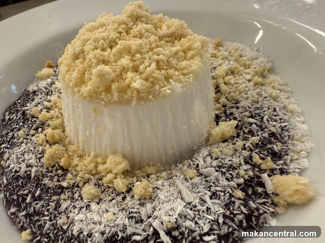 Dessert with Coconut and Crumble