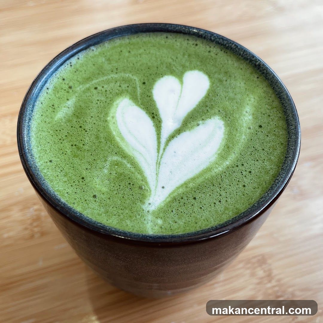 Matcha Latte with Latte Art