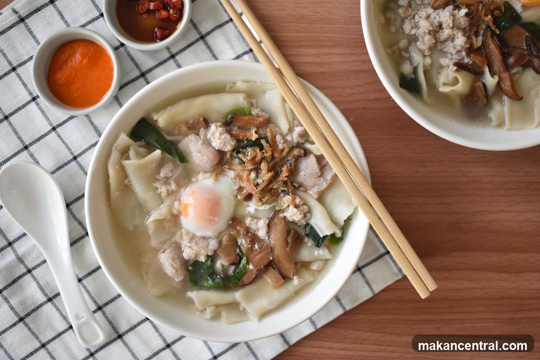 Noodle Soup with Egg and Pork