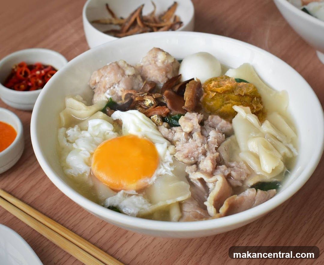 Noodle Soup with Egg and Pork