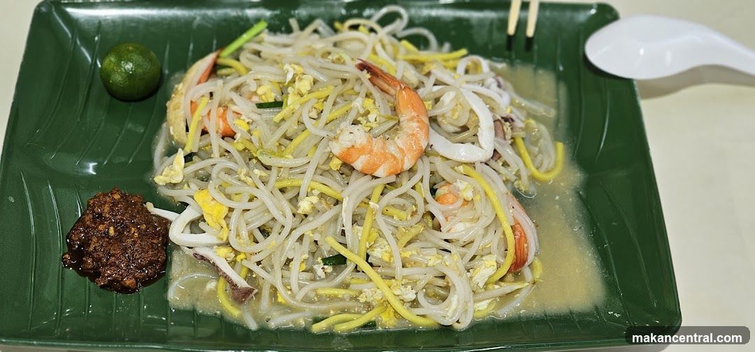 Noodles with Shrimp and Squid