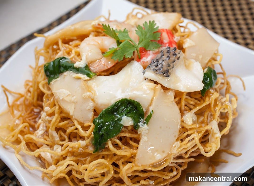 Crispy Noodles with Seafood